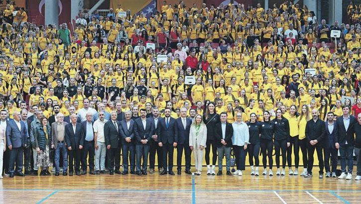 Gönül coğrafyasını voleybol ağlarıyla örecek