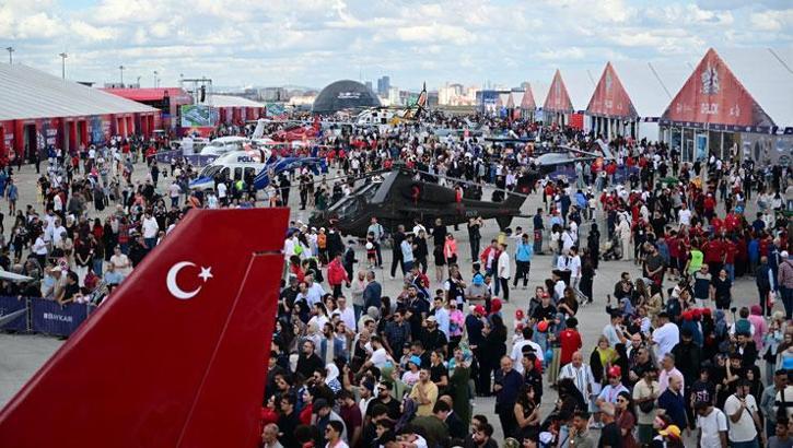 TEKNOFEST İstanbul üçüncü gününde etkinlikleriyle devam etti