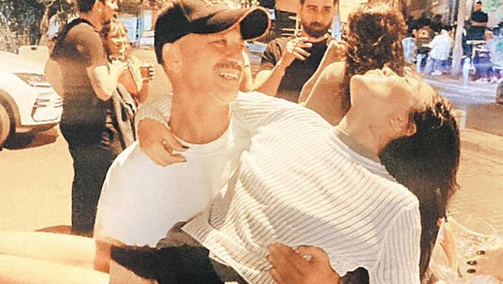 Arkadaşlık aşka dönüştü