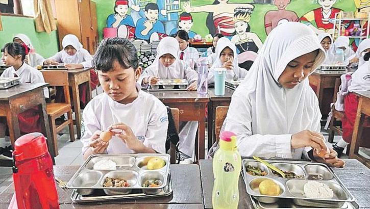 Endonezya’daki okullarda zehirlenme krizi