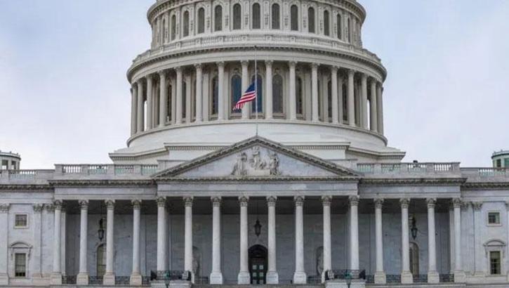 ABD Kongresi’nde bütçe krizi! Hükümet resmen kapandı