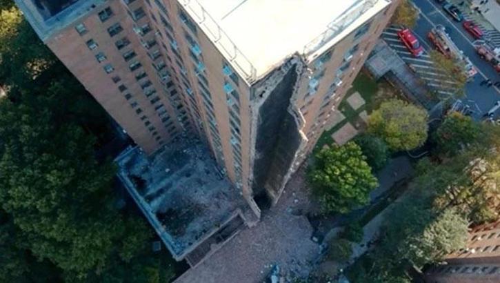 ABD'de korkutan patlama: Gökdelenin bir kısmı tamamen çöktü!