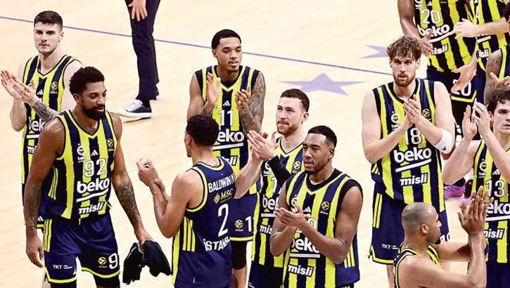 Son şampiyon süper başladı