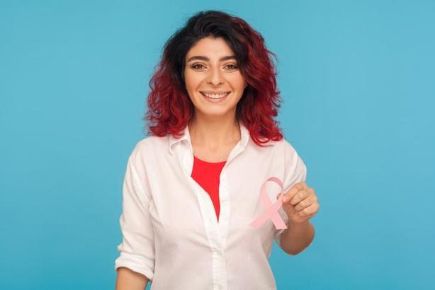 Her yıl 20 bin kadına meme kanseri tanısı konuyor!