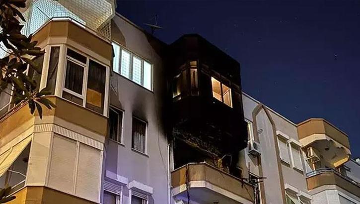 Antalya'da korkunç yangın: Yatalak adam hayatını kaybetti