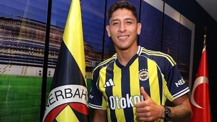 Edson Alvarez'e büyük onur!