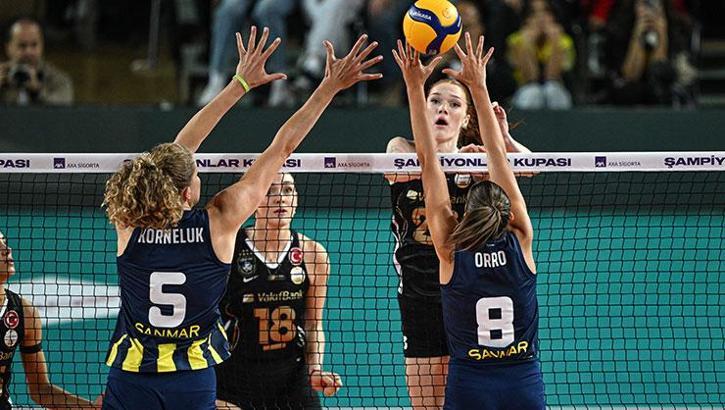 Şampiyonlar Kupası'nın sahibi Vakıfbank'ı geçen Fenerbahçe oldu