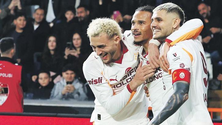 Aslan yıldız farkıyla önde