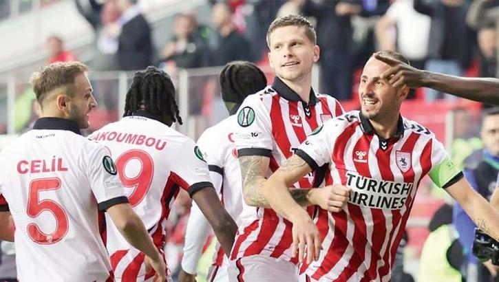 Samsunspor şov yapıyor