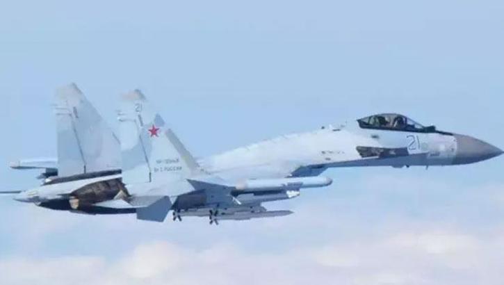 Rus savaş uçakları Japonya sınırında! Tokyo alarma geçti, jetler havalandı