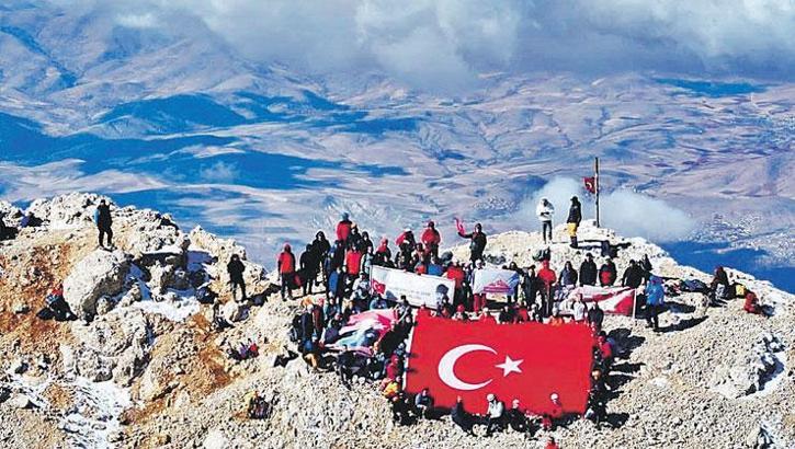 Cumhuriyet coşkusu doruklarda