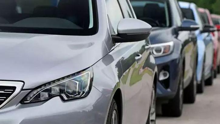 Araba farı nasıl beyazlatılır? Sararan farları beyazlatan yöntemler nelerdir?