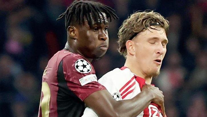 Singo döndü, Barış yedek