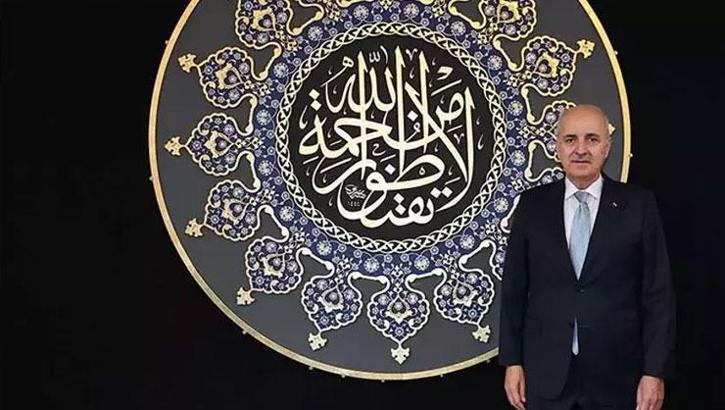 TBMM Başkanı Kurtulmuş, Meclis'teki "Hilalin Işığında" sergisini gezdi