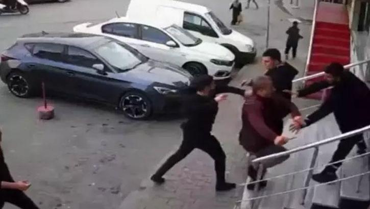 'Muslukları neden açık bıraktın' kavgasında kan aktı! Sabıkalı baba oğullarıyla dehşet saçtı