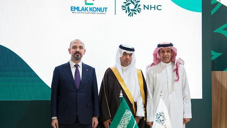 Emlak Konut’un ilk global projesi “Hayat Mekke” için imzalar atıldı!