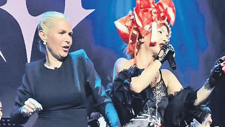300 hayvansever tek yürek