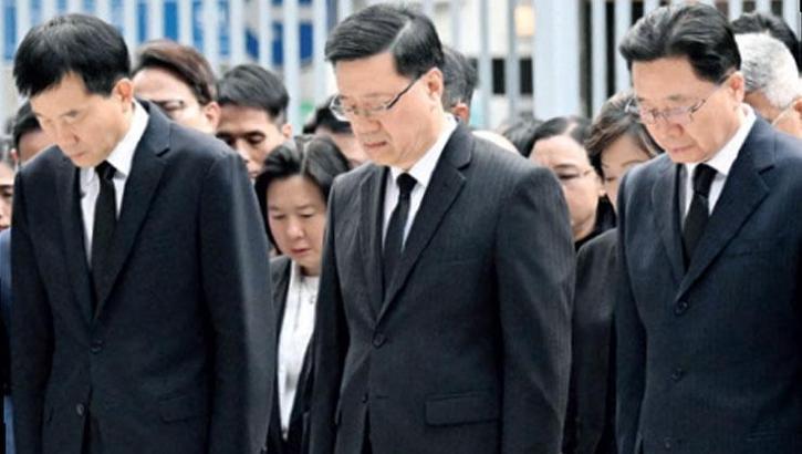 Hong Kong'da üç gün yas