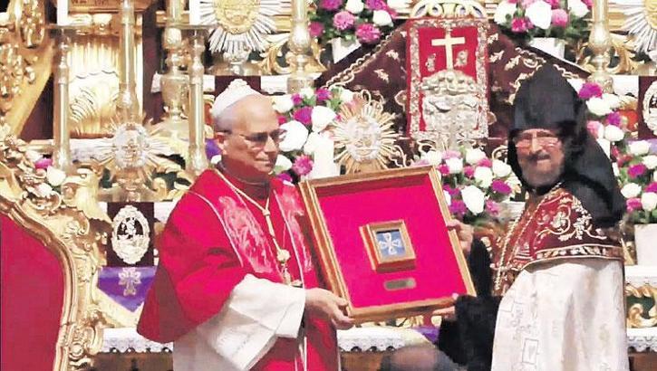 Papa’dan İstanbul’da pazar ayini