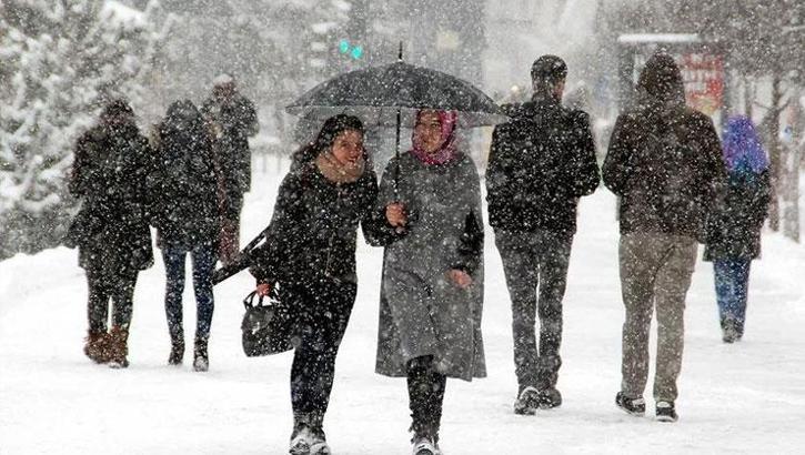AKOM duyurdu: İstanbul'da kar yağışı için tarih verildi