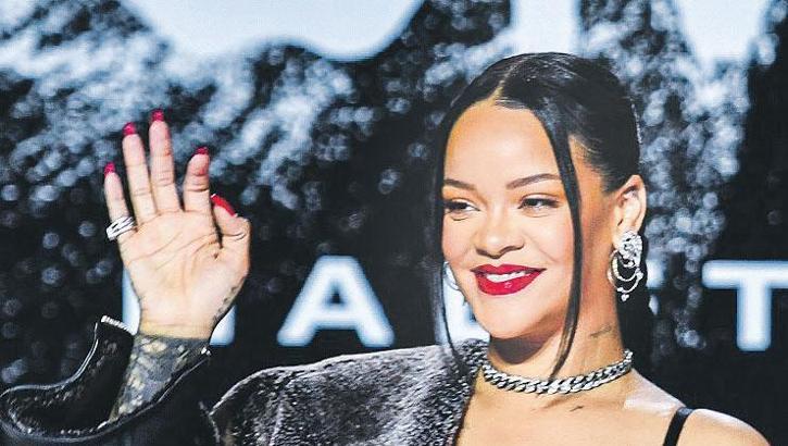 Albüm yapmadan rekor kır