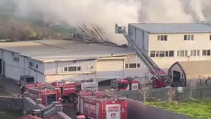 Tuzla'da kauçuk fabrikasında yangın paniği