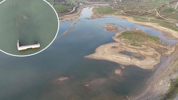 Baraj çekilince ortaya çıktı! Eski köy evlerini kuraklık gösterdi