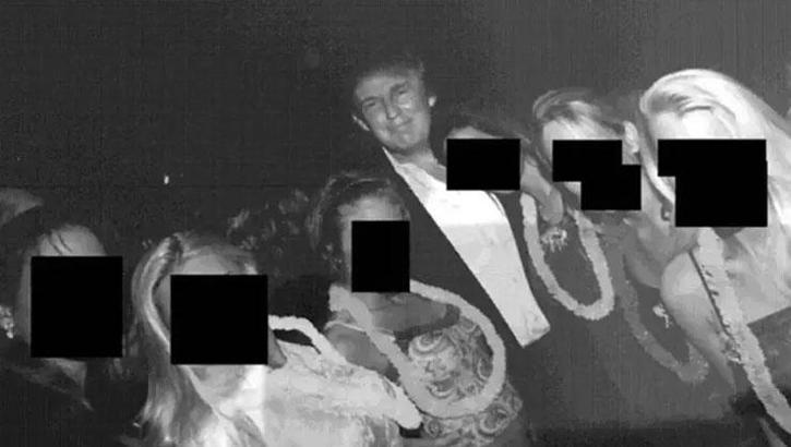 Dünyada gündem olan kareler! Trump, Epstein kurbanları ile yan yana