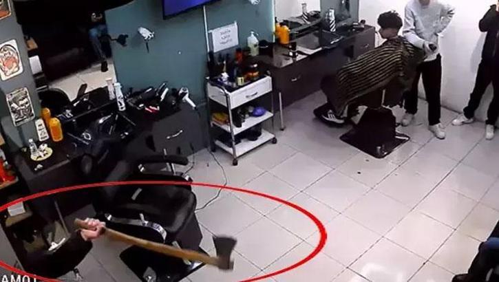Kuaföre baltalı saldırının yeni görüntüleri ortaya çıktı