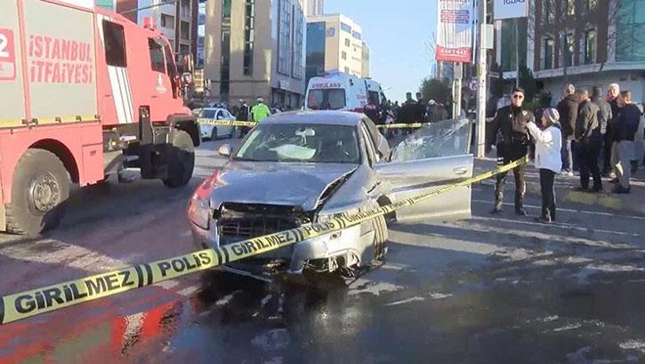 Şişli'de otomobil yayalara çarptı! 2 ölü 6 yaralı
