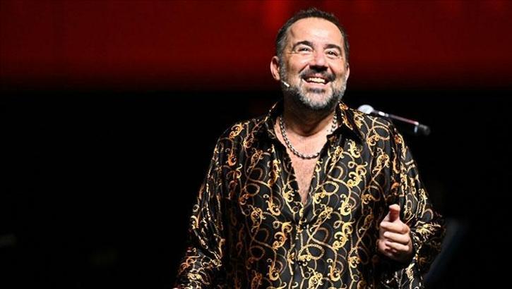 Minik kuş Ata’nın ellerinde hayat buldu