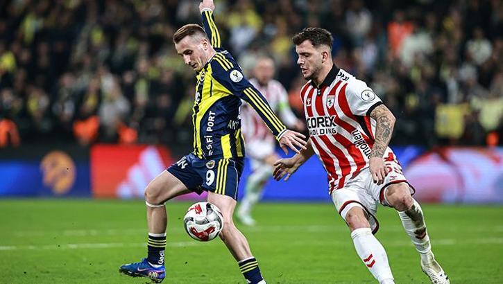 Fenerbahçe Samsunspor'u mağlup etti! Süper Kupa'da adını finale yazdırdı