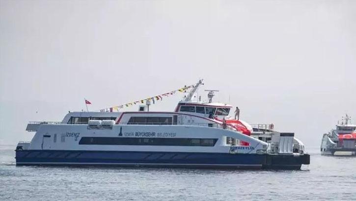 İzmir'de olumsuz hava ve deniz koşulları! Vapur seferleri iptal edildi