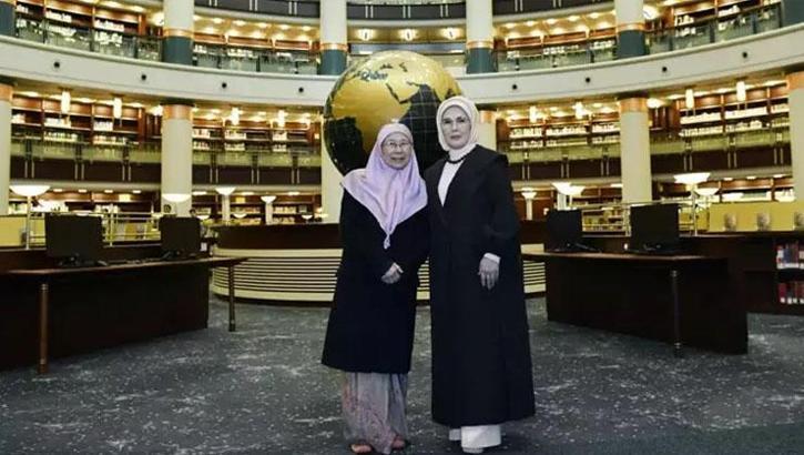Emine Erdoğan, Malezya Başbakanı'nın eşi Wan Azizah İsmail ile bir araya geldi