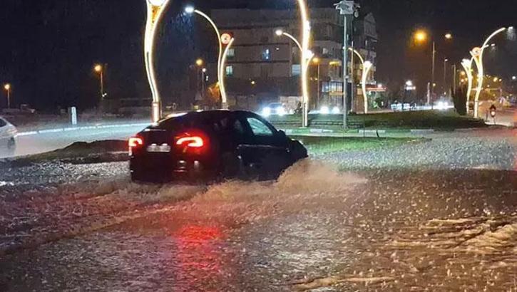 Sağanak vurdu! Edirne ve Kırklareli'de su baskınları yaşandı