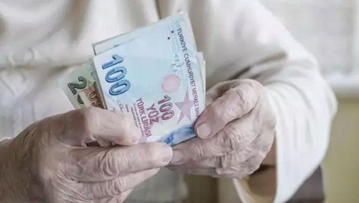 En düşük emekli maaşı ne zaman netleşecek? AK Parti'den açıklama