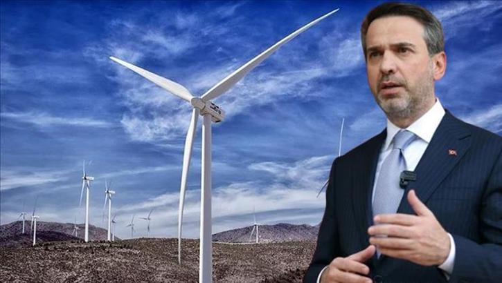 Bakan Bayraktar: Her geçen gün artan yenilenebilir kurulu gücümüzle yeni rekorlara imza atıyoruz