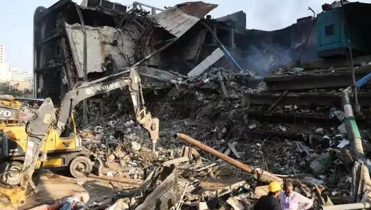 Pakistan’da AVM yangınında korkunç bilanço! Ölü sayısı 60'a yükseldi