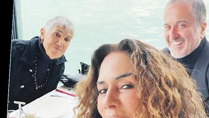 İlkokul öğretmeni sürpriz yaptı