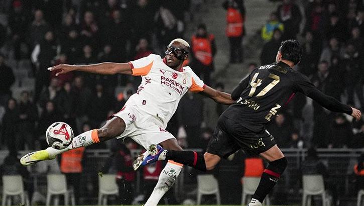 Galatasaray ikinci yarıda geri döndü! Sarı kırmızılılar Fatih Karagümrük engelini 3 golle aştı