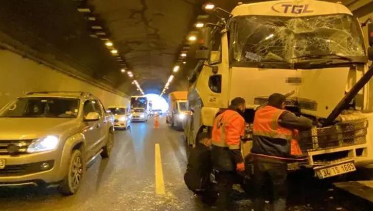 TEM Otoyolu Gültepe Tüneli’nde tanker ve TIR'lar kazaya karıştı