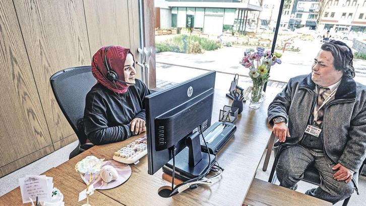 İnegöl'ün +1 başkanı: Baş sekreterdi, artık ofisi var