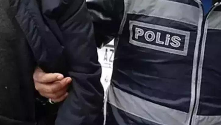 İzmir'de kaçak sigara ve taklit etil alkol operasyonu: 4 kişi tutuklandı
