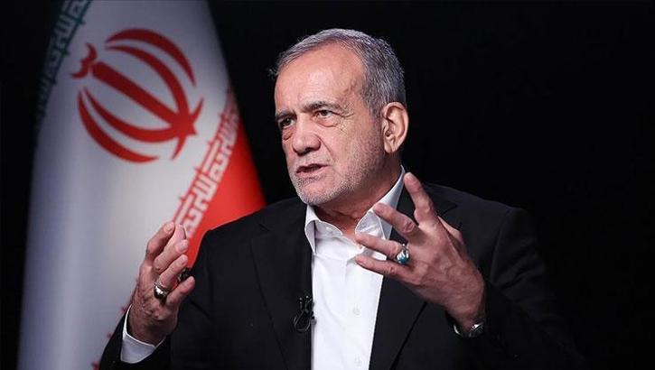 İran Cumhurbaşkanı Pezeşkiyan'dan 'özeleştiri': 'Halka karşı davranış biçimimizi değiştirmeliyiz'