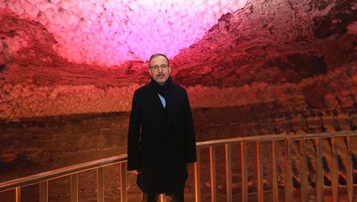 Kasapoğlu'ndan Iğdır'ın yer altı hazinesine ziyaret: 'Tuzluca, sağlık turizminin yeni merkezi'