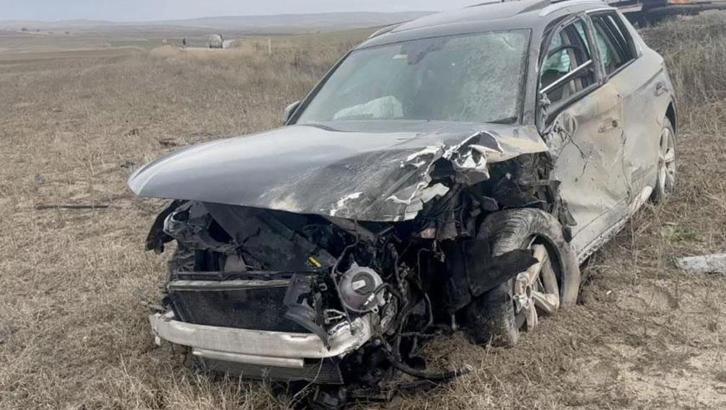 Çorum'da tır ile cip çarpıştı: 4 yaralı