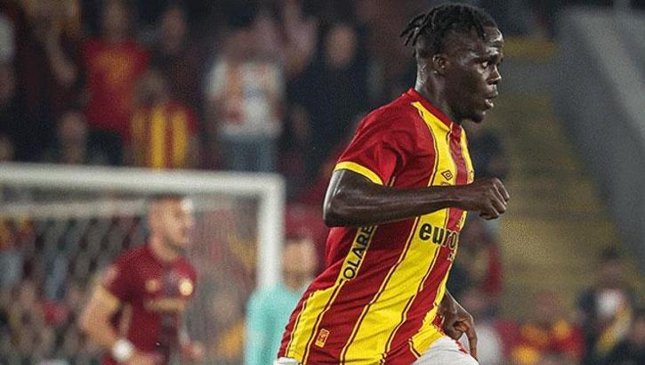 Beşiktaş resmen duyurdu! Junior Olaitan İstanbul yolunda