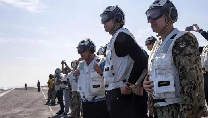 Witkoff’tan Umman Denizi’ndeki ABD uçak gemisine ziyaret