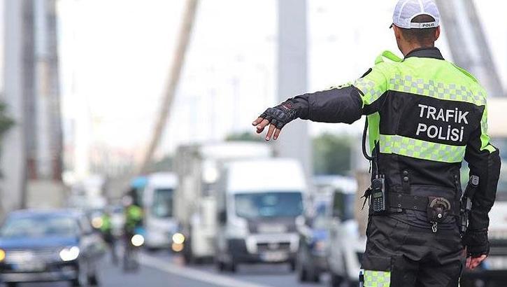 Trafikte yeni dönem resmen başladı! 10 soruda yeni trafik yasası