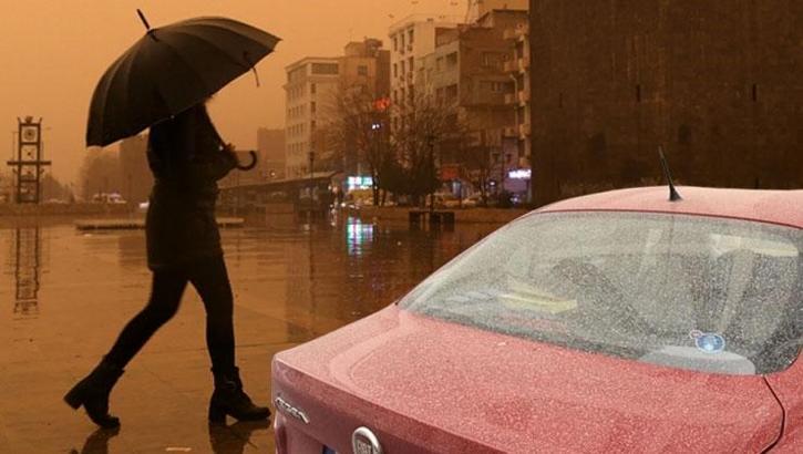 Meteoroloji’den 'çamur yağışı' uyarısı: Camlarınızı silmeyin, arabanızı yıkatmayın!